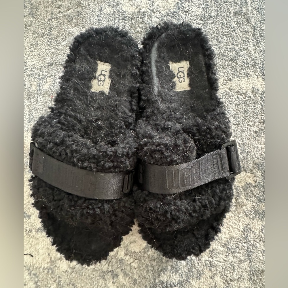 UGG Black Slip on Sandals Size 7 - Picture 3 of 4